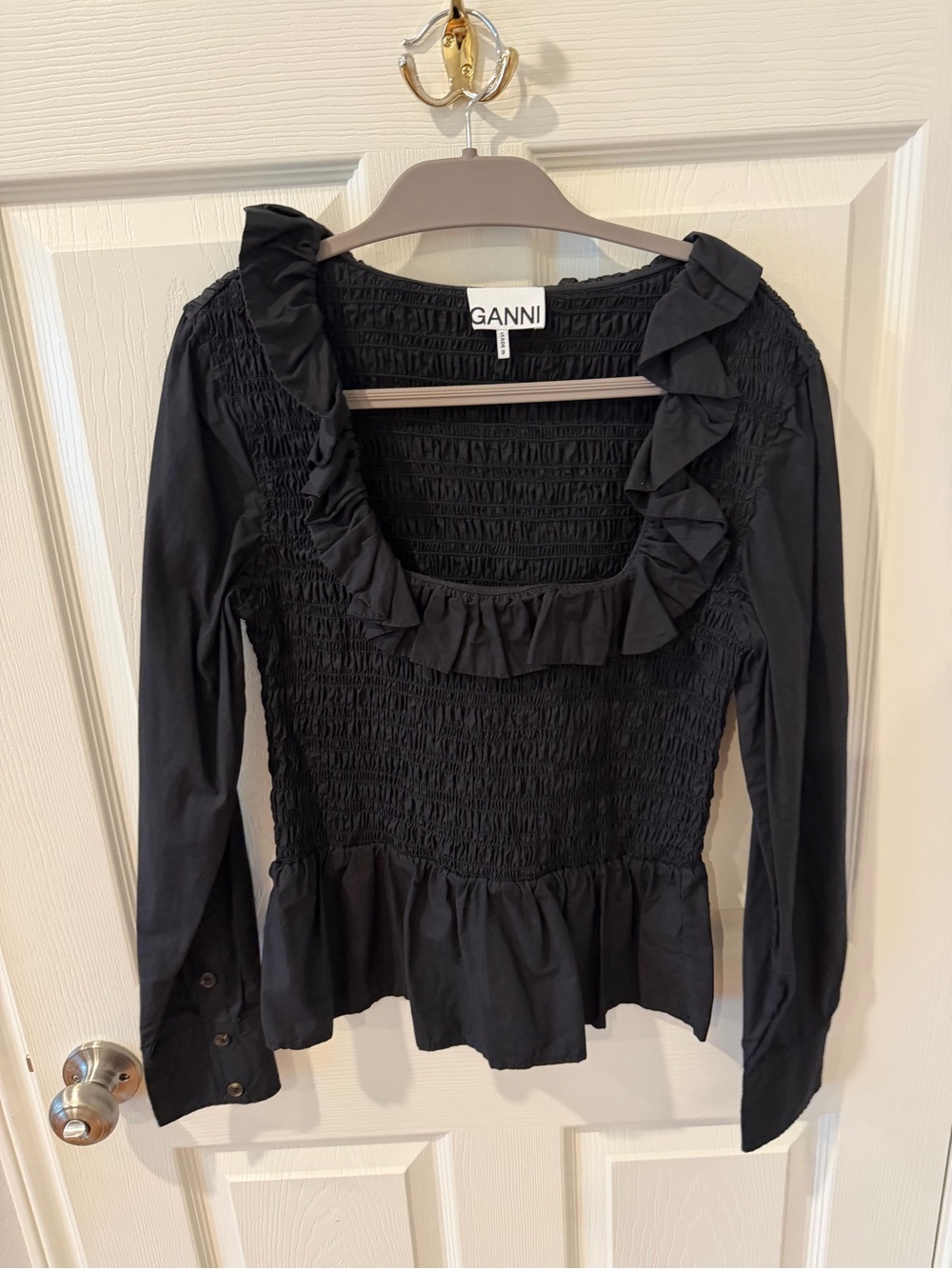 🇩🇰 Ganni Black Smocked Ruffle Square-Neck Long Sleeve Top